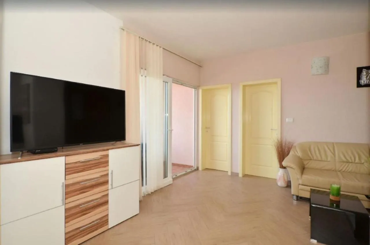 Apartments Villa Golden View 트로기르