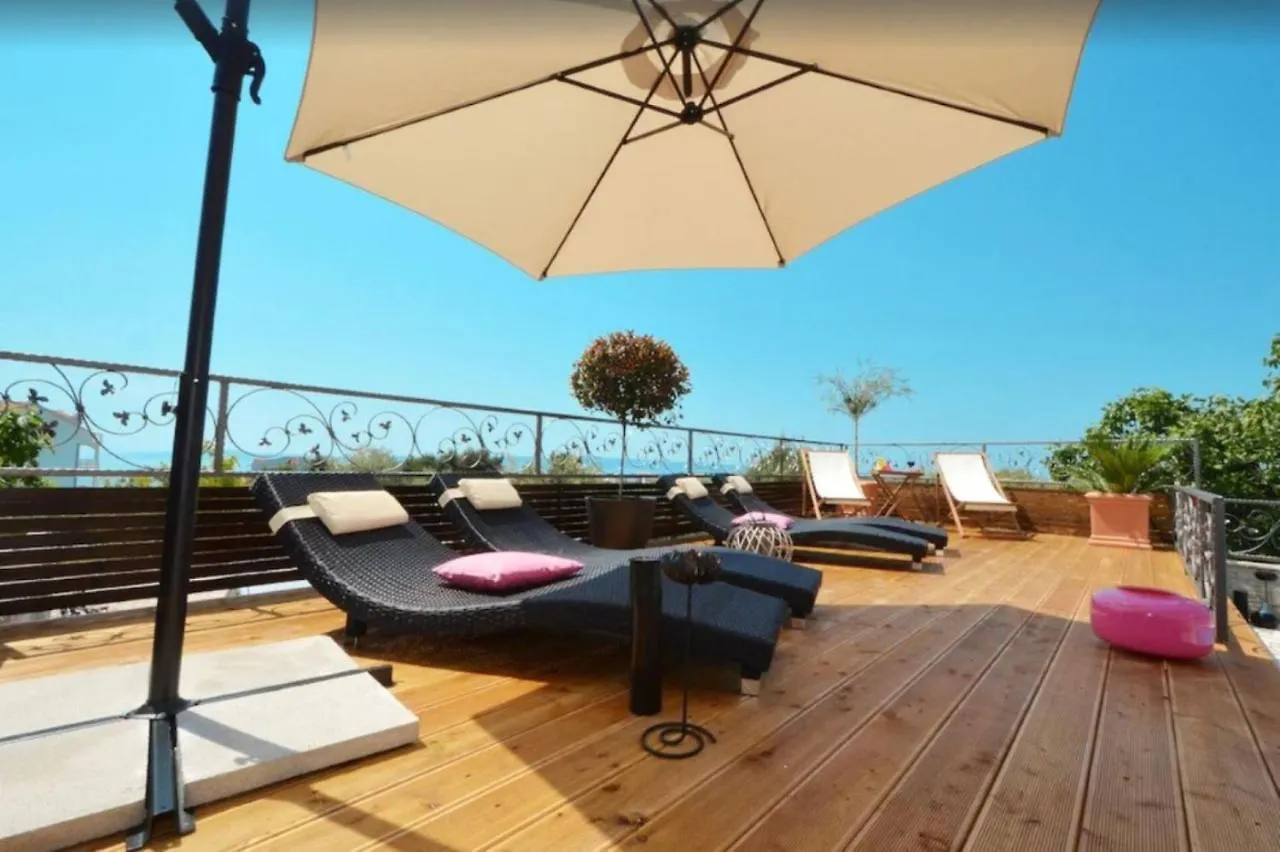 Apartments Villa Golden View Trogir 0*,  Chorwacja